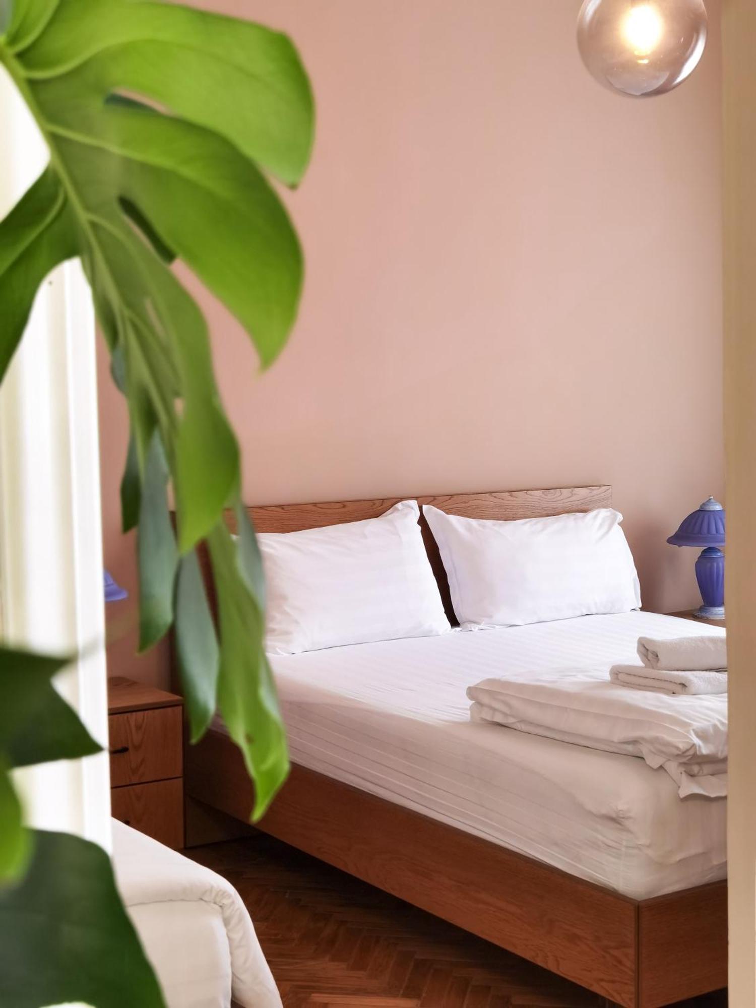 Joni & Joy Center Apartment เบราท ภายนอก รูปภาพ